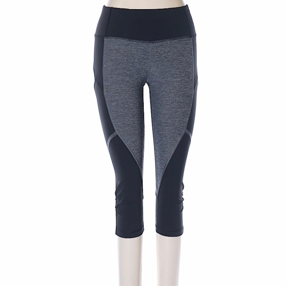 Lululemon capris.  Perfect condition!!